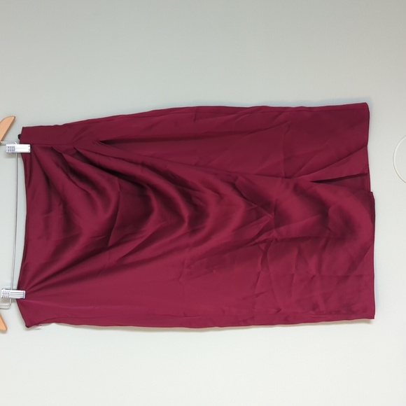 NWT HALARA Rhododendron Red Silky Ruched Skirt, US XL - Picture 1 of 5